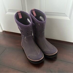 Size 5 Bogs Waterproof Insulated Rain Boots - Purple Hockey